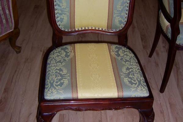 Antik bútor teljes körű felújítása - Hagyományos kárpitozás, újrafényezés